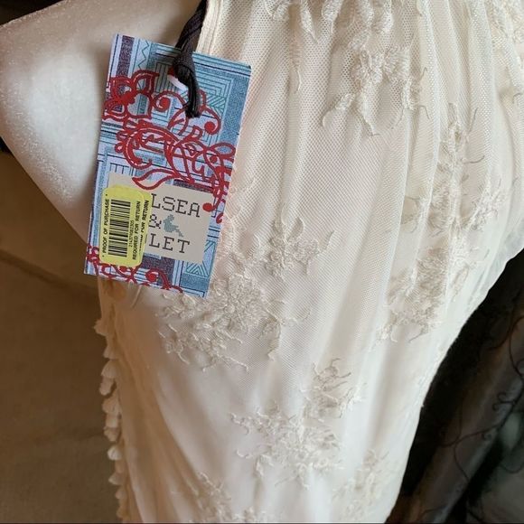 NWT Chelsea & Violet Natural Color Lace Tassel - Picture 13 of 16